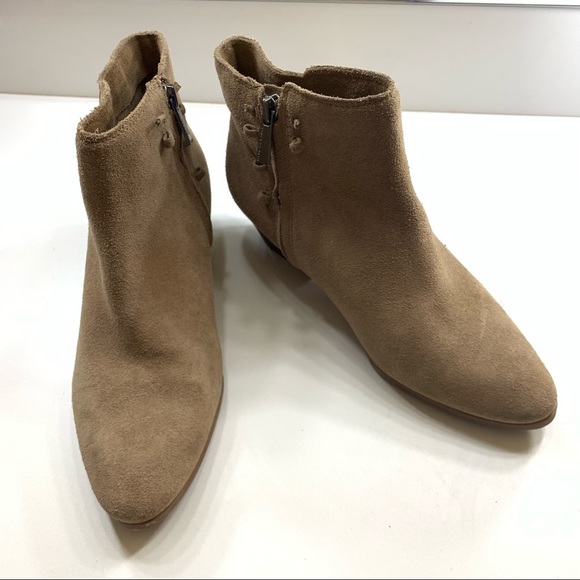Vince Camuto Shoes - Vince Camuto Tan Booties